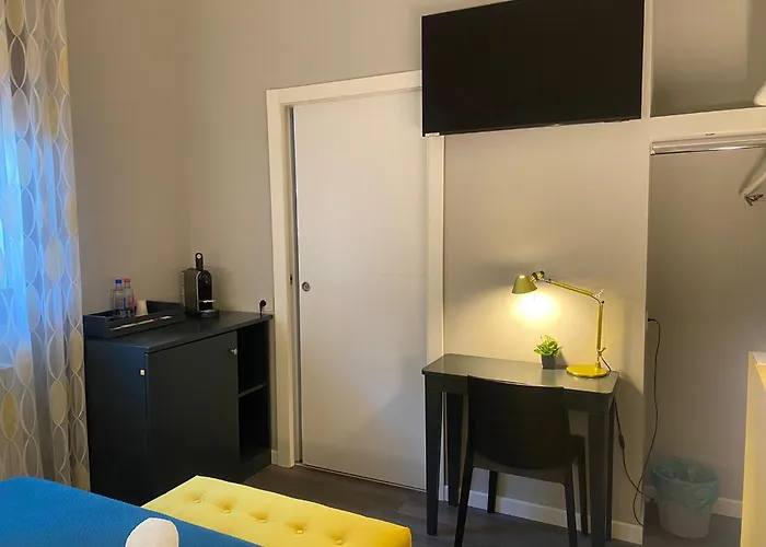 Mizar Vacanze לינה וארוחת בוקר 3*